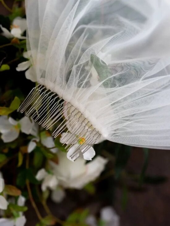 Floral Lace Short Wedding Veil main image 5